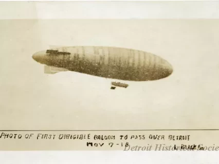 Postcard - Photo of First Dirigible Baloon to Pass Over Detroit