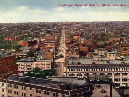 Postcard - Birds-eye View of Detroit, Mich., out Gratiot Ave.