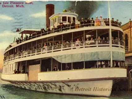 Postcard - Belle Isle Pleasure Boat, Detroit, Mich.