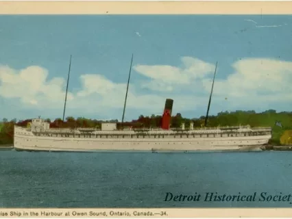 Postcard - Cruise Ship in the Harbour at Owen Sound, Ontario, Canada.