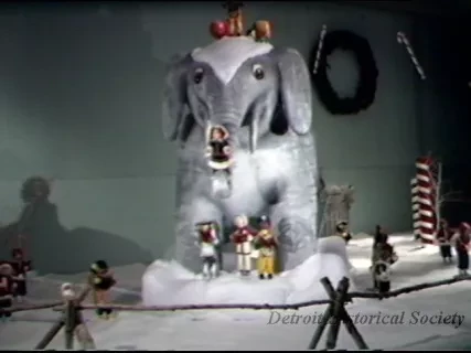 U-Matic - Christmas Carnival Tape #2
Master - Rough
-Mayor Young Opening Statement
-School Choir
Displays
12-8-83
Tape 179