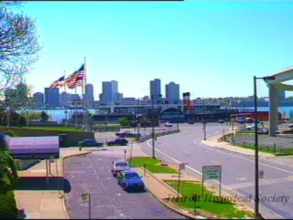 U-Matic - Tape 5
Media Day Downtown externs
Hart Plaza, Pontchartrain, River, Lansdowne, Spirit of Detroit
Logged
4-29-90