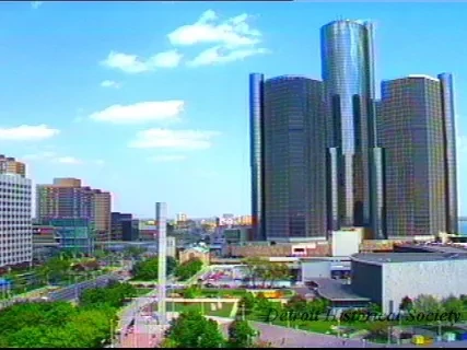 U-Matic - Tape 6
Media Day
Downtown
Hart Plaza
River
4-30-90