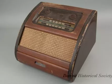 Radio Phonograph