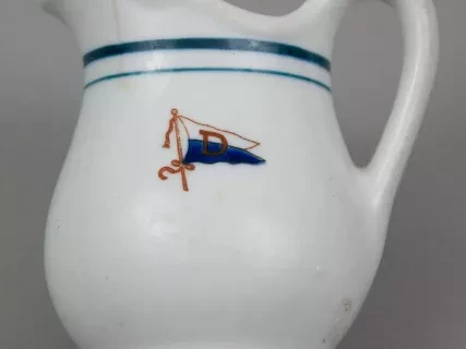 Pitcher, Cream