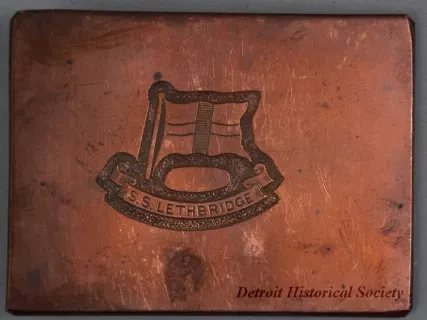 Plate, Insignia