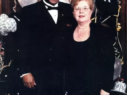 Directory, Membership - Detroit Yacht Club, Mainsheet, 
2002 Membership Directory and Harbor Registry