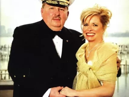 Directory, Membership - Detroit Yacht Club Mainsheet,
2006 Membership Directory & Harbor Registry