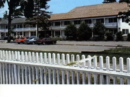 Brochure - The Botsford Inn