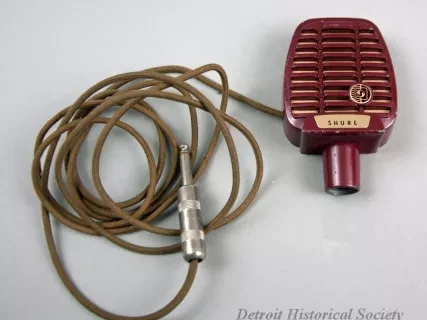Microphone