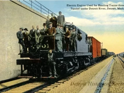 Postcard - Electric Engine Used for Hauling Trains through Tunnel under Detroit River, Detroit