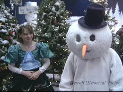 U-Matic - Festivals of Trees/Renaissance Christmas
11-24-90