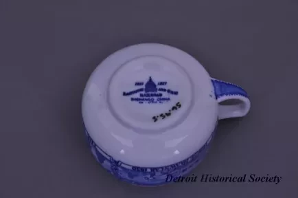 Cup