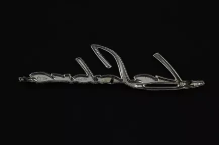 Emblem, Automotive