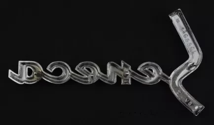 Emblem, Automotive