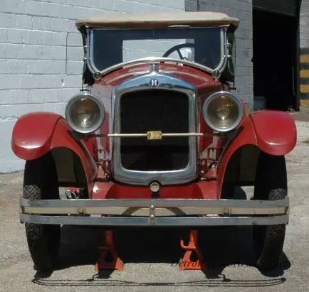 Automobile - 1924 Hupmobile Roadster
