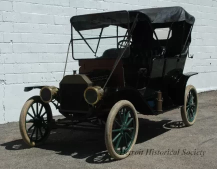 Automobile - 1911 Model T Ford Touring Car
