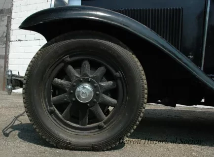Automobile