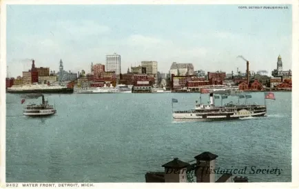 Postcard - 9482  Water Front, Detroit, Mich.