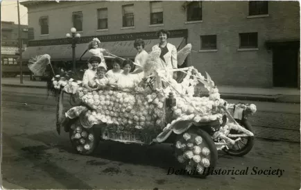 Postcard - Parade Float
