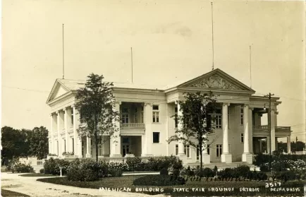 Postcard - Michigan Building, State Fair Grounds, Detroit
