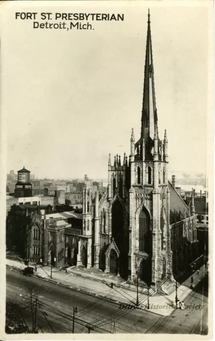 Postcard - Fort St. Presbyterian, Detroit, Mich.