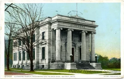 Postcard - Gleaners' Temple, Woodward and Palmer Aves., Detroit, Mich. - Gleaners Temple, Woodward & Palmer Aves.