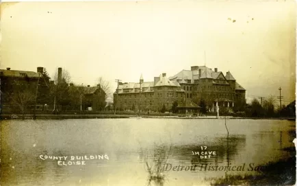 Postcard - County Building, Eloise - County Building Eloise