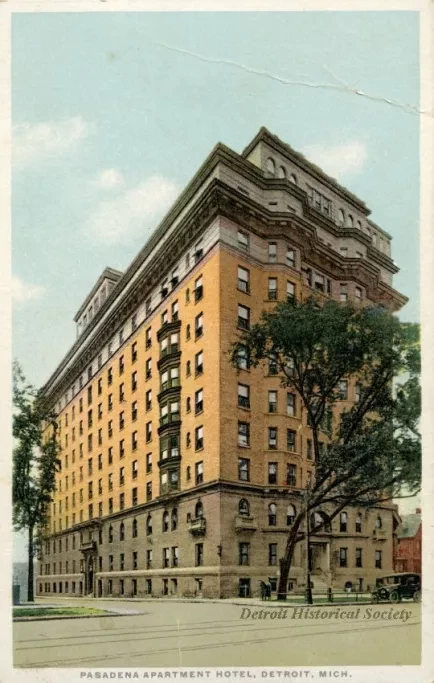 Postcard - Pasadena Apartment Hotel, Detroit, Mich.