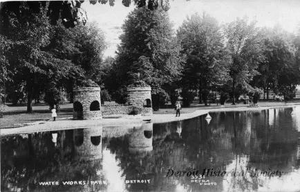 Postcard - Water Works Park, Detroit