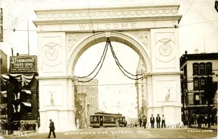 Postcard - Woodward Ave Detroit Mich - Woodward Ave., Detroit, Mich. Elks