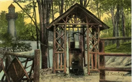Postcard - Old Oaken Bucket, & Rustic Well, Palmer Park, Detroit, Mich.