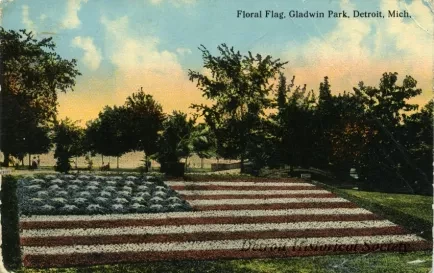 Postcard - Floral Flag, Gladwin Park, Detroit, Mich.