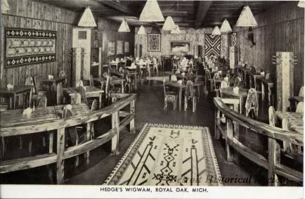 Postcard - Hedge's Wigwam, Royal Oak, Mich.