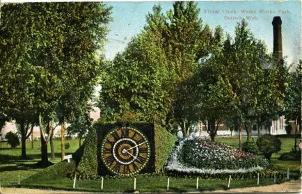 Postcard - Floral Clock, Water Works Park, Detroit, Mich.