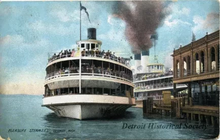 Postcard - Pleasure Steamers, Detroit, Mich.