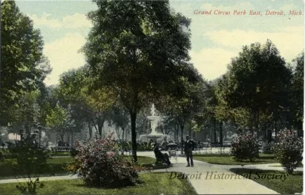 Postcard - Grand Circus Park East, Detroit, Mich.