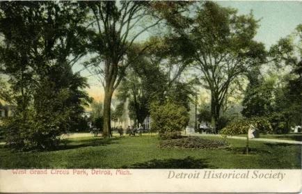 Postcard - West Grand Circus Park, Detroit, Mich.