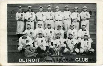 Postcard - Detroit Club