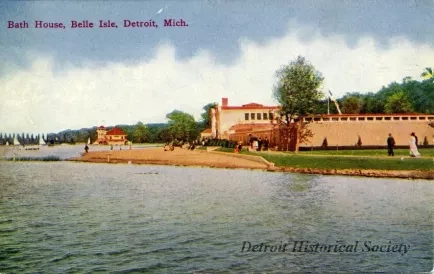 Postcard - Bath House, Belle Isle, Detroit, Mich.