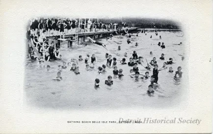 Postcard - Bathing Beach, Belle Isle Park, Detroit, Mich.