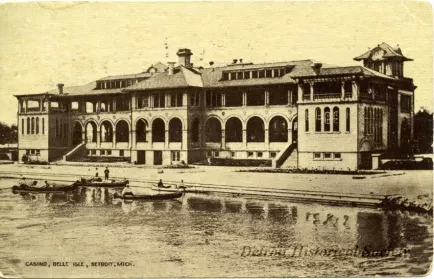Postcard - Casino, Belle Isle, Detroit, Mich.
