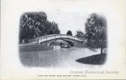 Postcard - Stone Foot Bridge, Belle Isle Park, Detroit, Mich.