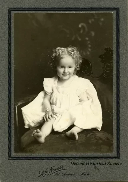 Photograph, Cabinet