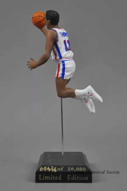 Statue