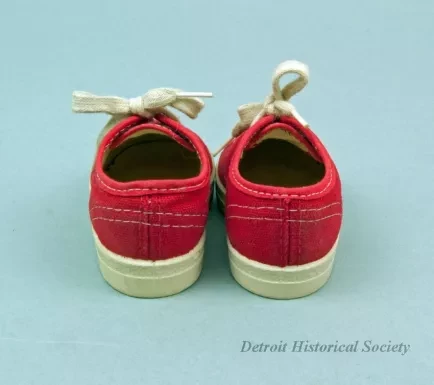 Shoe