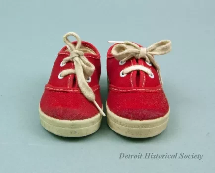Shoe