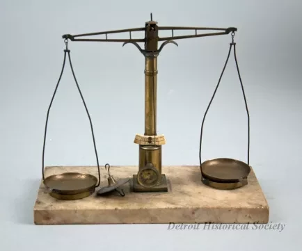 Balance, Analytical