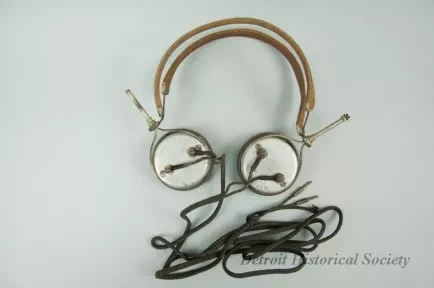 Headset, Radio