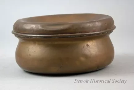 Spittoon